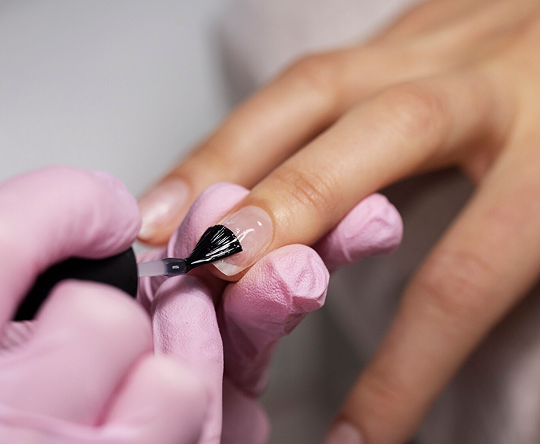 manicura esmaltado tradicional